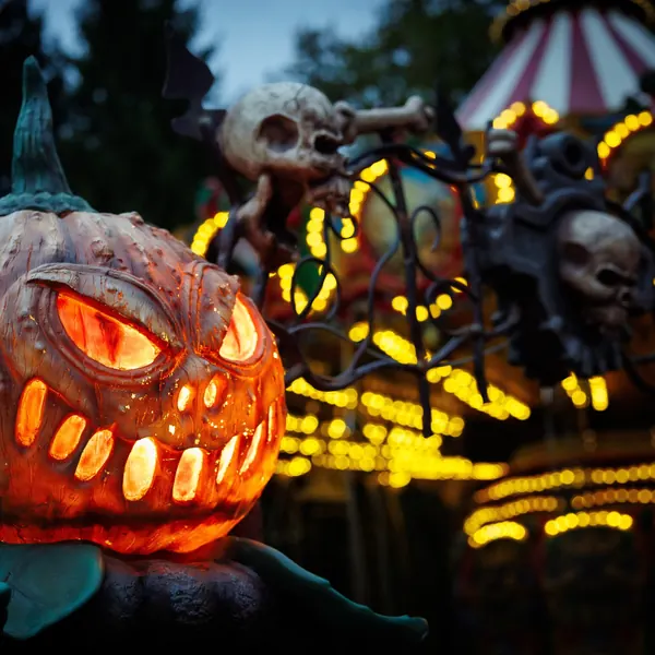 Cirkel Halloween (homepage) Happy Halloween bij Attractiepark Drouwenerzand